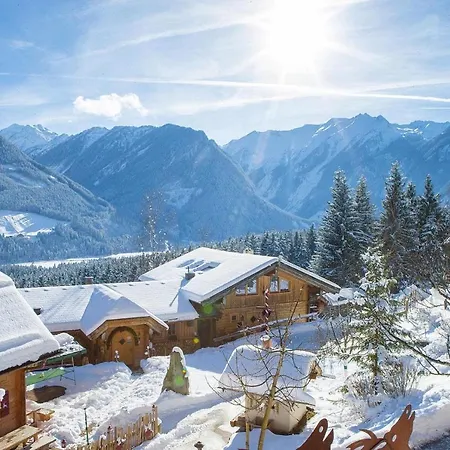 In Neukirchen With Sauna Chalet Neukirchen am Grossvenediger