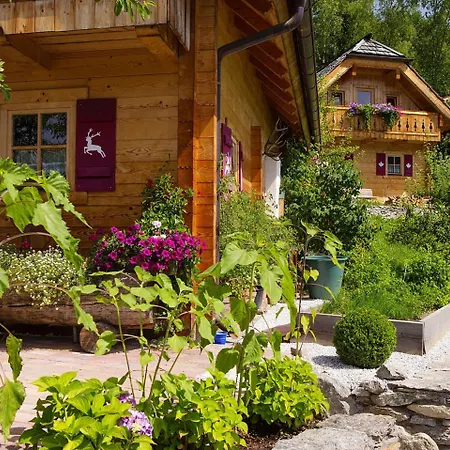 Chalé In Wildkogel Near Slopes & Pool *