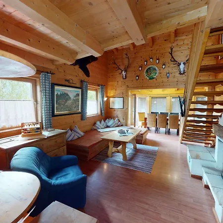 Chalet In Wildkogel Near Slopes & Pool Neukirchen am Großvenediger