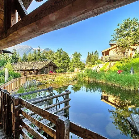 Chalet In Wildkogel Near Slopes & Pool
